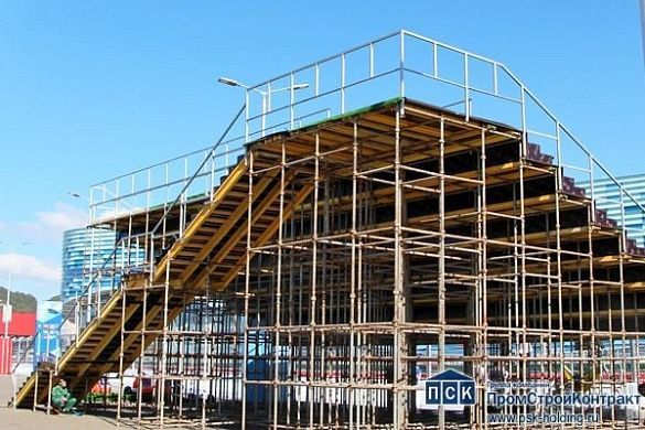 Опорные леса для сцен, подиумов и трибун PSK-CUP